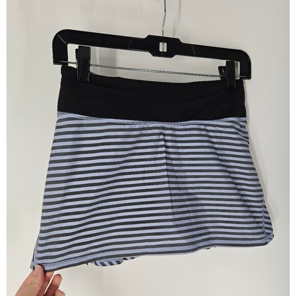 Lululemon Run Classic Stripe Polar Haze Black Pace Setter Skirt 2 - Picture 4 of 11
